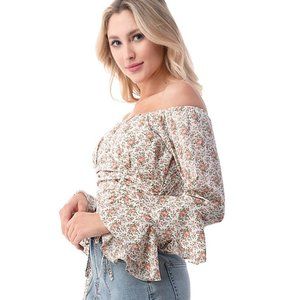 Woven Pink Floral top with princess puff sleeves Sise: Small medium large